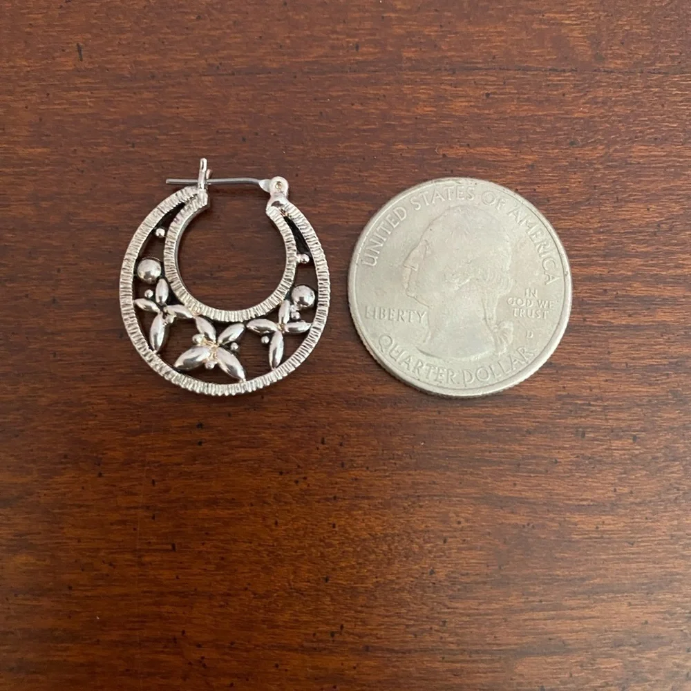 Vintage-Inspired Silver Hoop Earrings | Ornate Floral Design | Statement Jewelry
